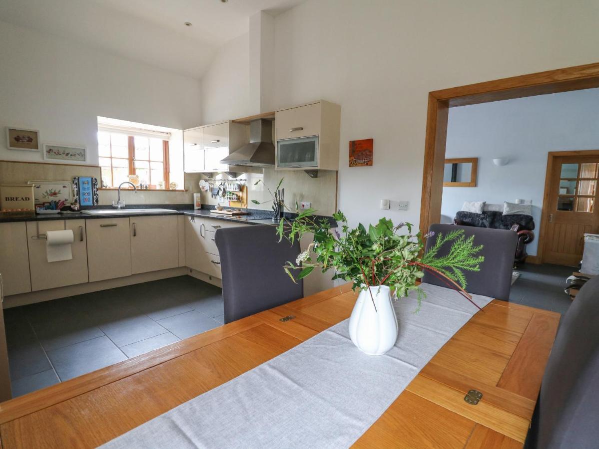 Yr Hen Llaethdy Villa Troedyraur Eksteriør billede