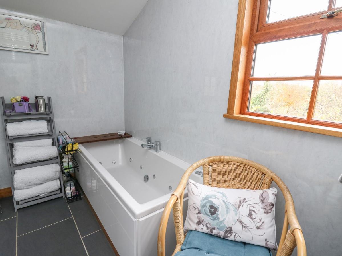 Yr Hen Llaethdy Villa Troedyraur Eksteriør billede